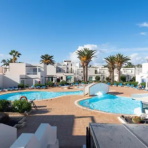 Apartahotel 13 Con Terraza Y Piscina En, Corralejo